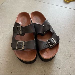 black platform sandals